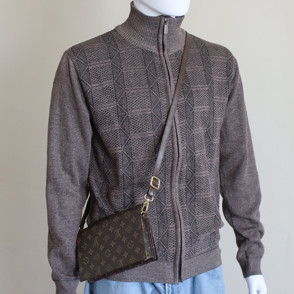 Stylish Brown Zip Up Cardigan With a Preppy Vibe